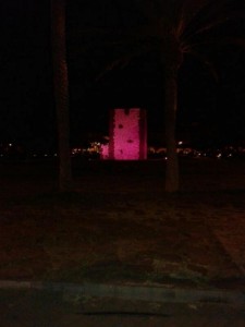 Imagen de la torre del conde el pasado año con motivo del Día Internacional de la Mujer