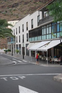 Una de las vías restauradas en Playa de Santiago