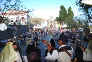 Actuación en el Día de Canarias en Alajeró Foto Erasmo Ramos