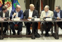 Alcaldes solicitan reunión con el Consejero José Miguel Pérez para recuperar subvenciones perdidas por falta de gestión del Gobierno de Canarias