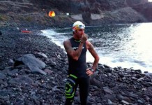 El ultraman Josef Ajram ingresa en el hospital Insular tras suspender su reto en La Gomera