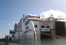 Los políticos herreños que van de ‘polizones’ en el barco de Naviera Armas no desembarcaron en La Gomera