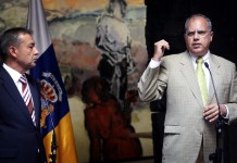 Curbelo pide cooperación y cordura ante los fuegos,no «un debate de pirañas»