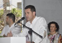 »No es serio que un presidente huya de los periodistas»