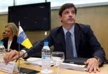 Javier González Ortiz comparecerá a petición propia en el Parlamento para explicar la gestión del Gobierno de Canarias en el incendio de La Gomera