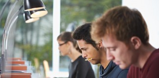 EL DOBLE MÉRITO DE ESTUDIAR