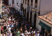 Ejemplar comportamiento de la ciudadanía y perfecta organización en la manifestación por el incendio