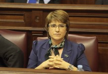 Milagros Bethencourt ve a Rivero “aterrado ante la opción de enfrentarse a la población de La Gomera por su sentimiento de culpa”