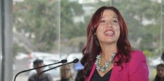 “Clavijo se ha convertido en un lacayo de los recortes para mantener el sillón de presidente”