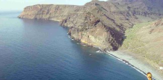 Rescatan en helicóptero a dos senderistas en Tenerife y una en La Gomera