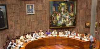 El Pleno del Cabildo respalda la iniciativa legislativa para compensar la doble insularidad