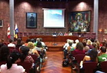 El Cabildo se reúne con guías turísticos para mejorar la interpretación de La Gomera tras el incendio