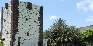 Silbo,juego del palo,gánigos y pintaderas protagonizan el Día de Canarias en La Gomera