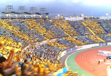 La U.D. Las Palmas ofrece la celebración de un partido de fútbol a beneficio de los afectados por el incendio