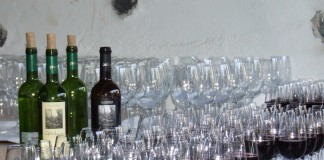 El Cabildo de La Gomera actualiza los precios del vino de la bodega insular