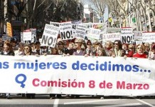 Cabildo,Ayuntamiento de San Sebastián y Asociaciones de Mujeres Gara y Lupita invitan a todos los colectivos a lucir el distintivo de apoyo a la Igualdad