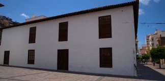 El Cabildo gomero rechaza crear una comisión para analizar el expediente de la Casa Bencomo