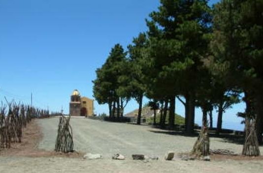 Primeros efectos de la borrasca Therese en Canarias: más de 20 l/m2 en el Roque de los Muchachos y rachas de 108 km/h en Igualero en La Gomera
