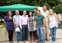 Desempleados de Valle Gran Rey cultivan y venden alimentos ecológicos a beneficio de los colegios