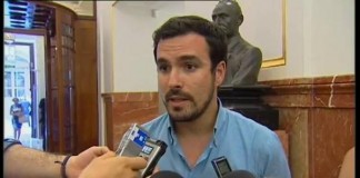 Adiós a los teléfonos 902: el Gobierno prohíbe su uso en los servicios de atención al cliente