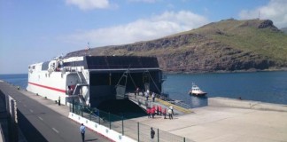 El buque ‘Alborán’ de Naviera Armas realiza hoy las prácticas de atraque en San Sebastián y Valle Gran Rey