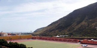 El campo de fútbol de San Sebastián estrena su iluminación LED