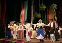 El grupo Hautacuperche participa activamente en la Navidad