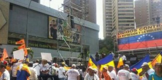 Venezuela: sobrevivir en el país donde la fotocopia del billete más grande vale más que el propio billete