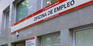 El paro baja en 60.503 personas en abril y se sitúa en 2.666.500, la cifra más baja registrada desde septiembre de 2008