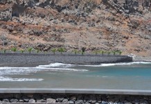 Un desprendimiento en las proximidades de la Playa de La Cueva no produce daños personales aunque si materiales