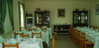 Degustación de platos de Andalucía en el Restaurante Pedagógico del IES San Sebastián