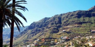 Un hombre de 69 años fallece ahogado en una piscina de La Gomera