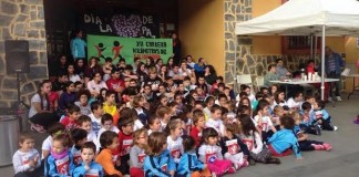 Carrera Solidaria en apoyo a Burquina Faso de los niños de los centros educativos de Vallehermoso