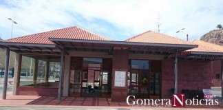 El Cabildo de La Gomera abre el punto de información turística situado en la parada preferente del puerto