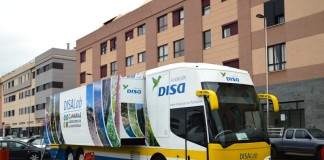 El aula móvil DISALab abre una ventana en La Gomera para descubrir los secretos de la biodiversidad canaria