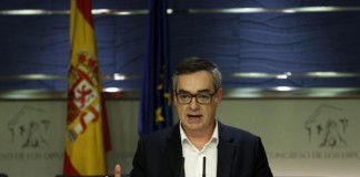 PSOE y Ciudadanos alcanzan un acuerdo para que los imputados por corrupción dejen los cargos públicos