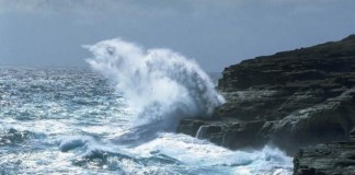 Fenómenos costeros y lluvias débiles en Canarias este jueves
