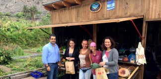 La diputada socialista Ventura del Carmen Rodríguez continúa con su ronda de  visitas a los municipios de La Gomera