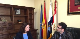 La diputada socialista Ventura del Carmen Rodríguez visitó hoy el Ayuntamiento de San Sebastián