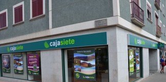 Cajasiete adapta sus productos con sugerencias de clientes y empleados