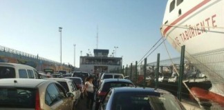 El caos se apodera cada vez más del Puerto de Los Cristianos en Tenerife