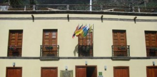 Curbelo anuncia la creación de un hotel escuela en Hermigua