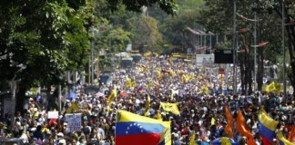 Trump amaga con una «opción militar» para Venezuela