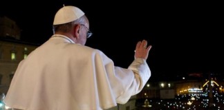 La salud del papa Francisco «empeora» tras sufrir una crisis respiratoria asmática prolongada