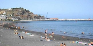 San Sebastián pone a punto sus playas de cara a Semana Santa