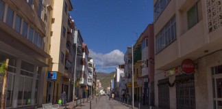 AEG solicita que el Ayuntamiento de San Sebastián preste más atención a vecinos y empresarios de la calle Ruíz de Padrón