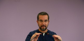 Iglesias cesa al Secretario de Organización de Podemos en plena crisis interna
