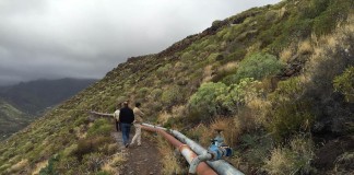 Desde el Pozo de la Alianza, una nueva conducción trae agua hasta San Sebastián