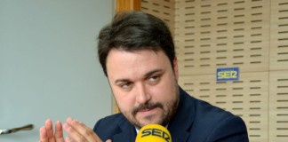 Pablo Casado autoriza a Antona a explorar cualquier posibilidad de cambio en Canarias