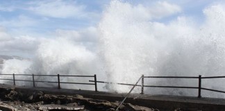 Aviso amarillo en cuatro islas por olas de hasta cuatro metros